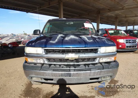 2003 Chevrolet Tahoe Ls z USA, uszkodzony, nr VIN 1GNEC13Z83R129625